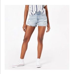 DENIZEN from Levi's Women's High-Rise Jean Shorts